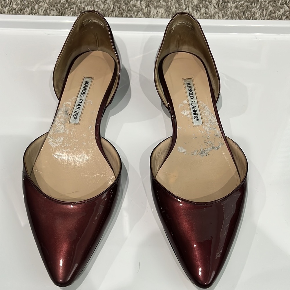 Manolo Blahnik Patent Leather Burgundy Pointed Toe Flats Sz. 9